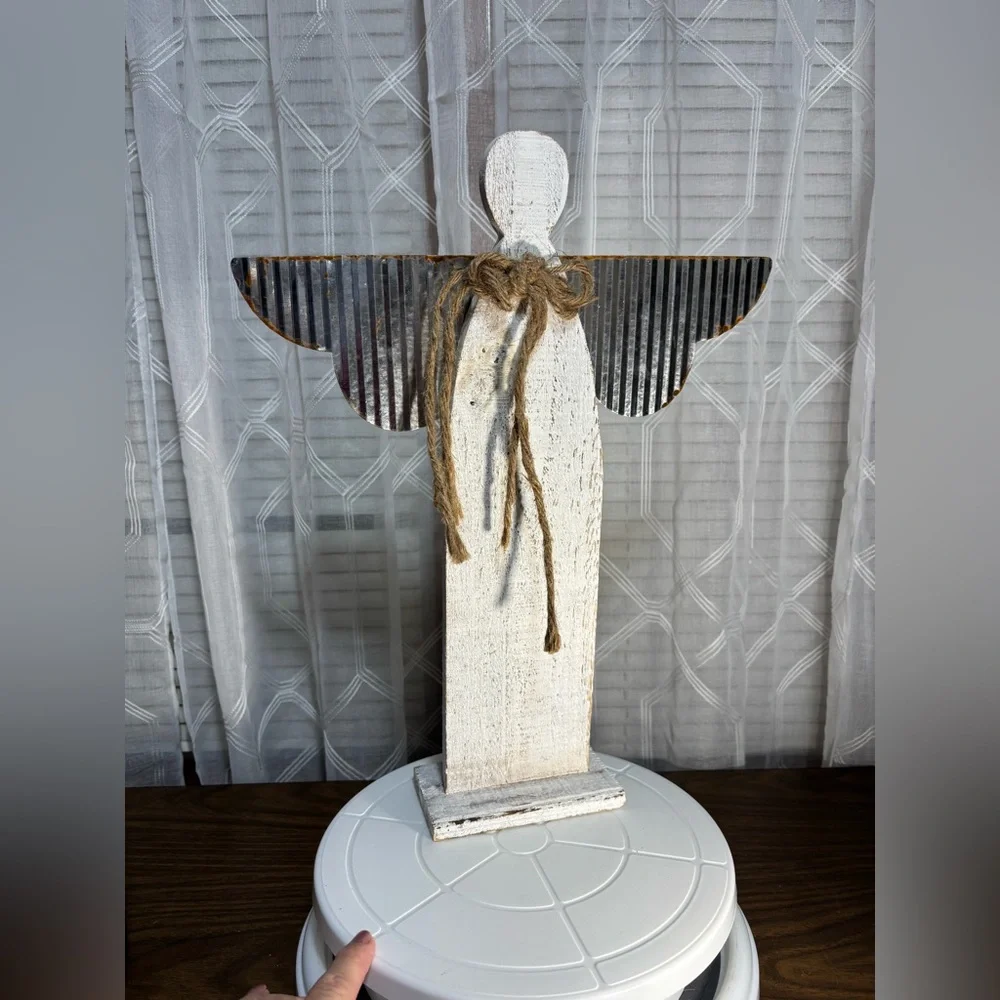 N/A rustic wooden